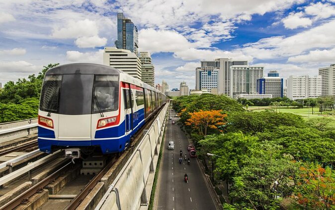 Navigating Condo Investments: A Handbook for Foreign Buyers in Bangkok