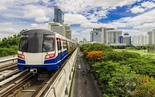 Navigating Condo Investments: A Handbook for Foreign Buyers in Bangkok